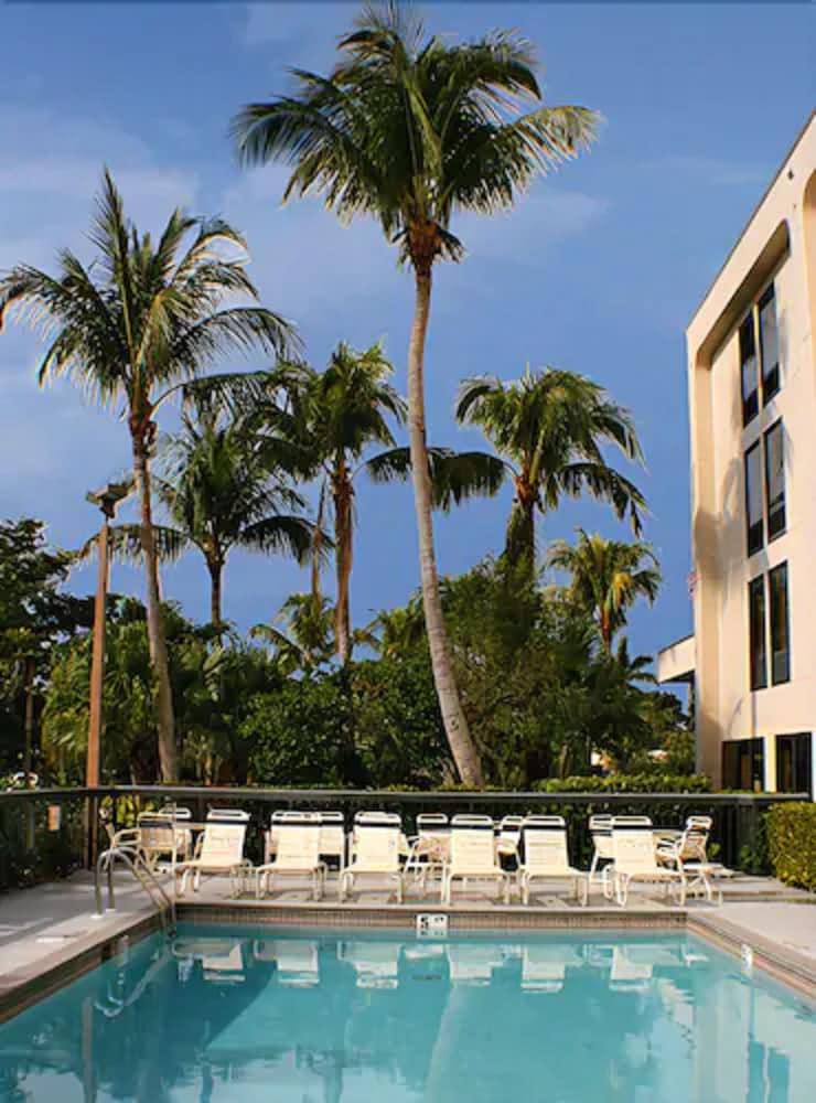 Hampton Inn Naples-Central Udogodnienia zdjęcie