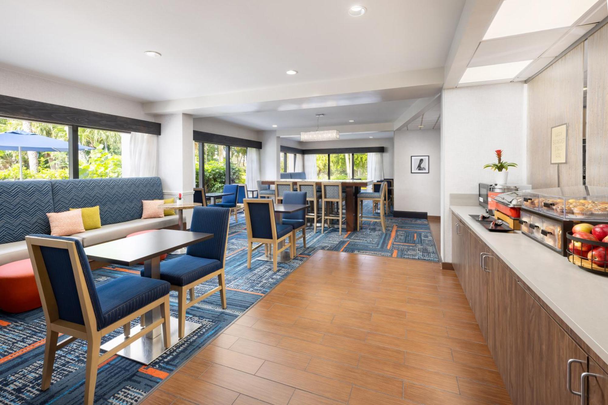 Hampton Inn Naples-Central Zewnętrze zdjęcie
