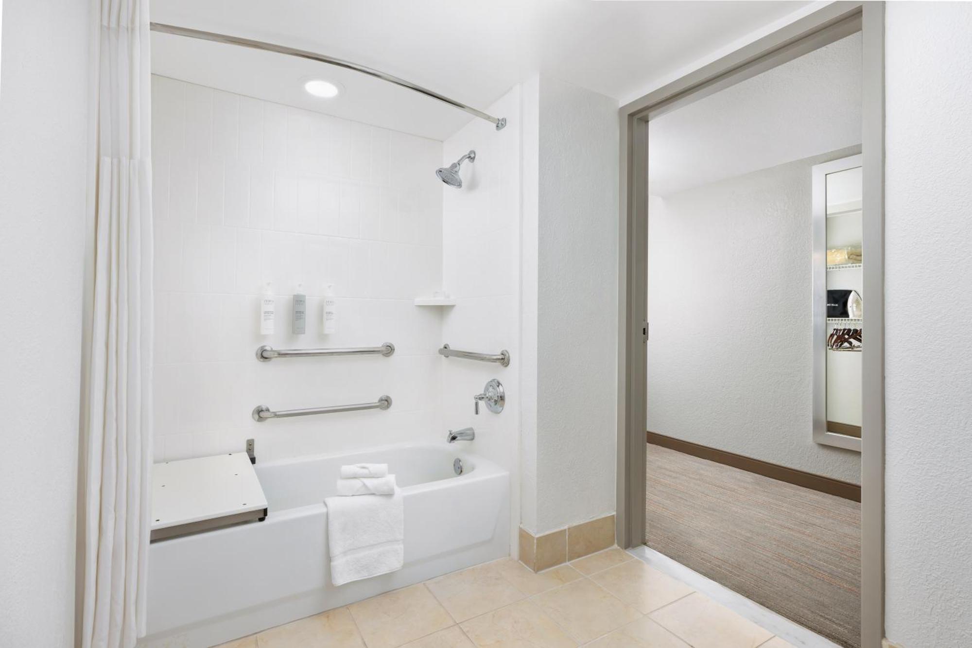 Hampton Inn Naples-Central Zewnętrze zdjęcie